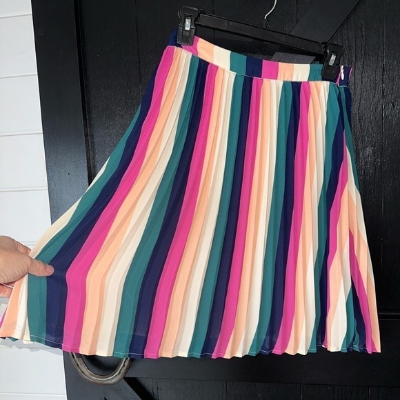 Gibson Bright Colorful Stripe Pleated Knee Length Skirt Holiday Event Party XS - Picture 7 of 14